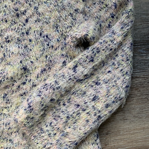 Lou & Grey Fuzzy Crewneck Sweater S - Picture 3 of 6